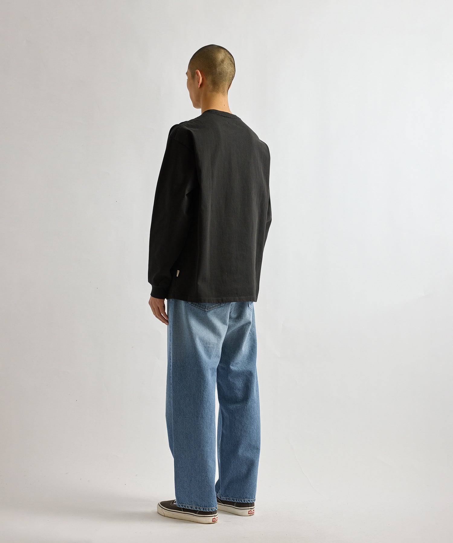 Saturdays NYC Max Weight Vintage Serif Long Sleeve Tee in Black