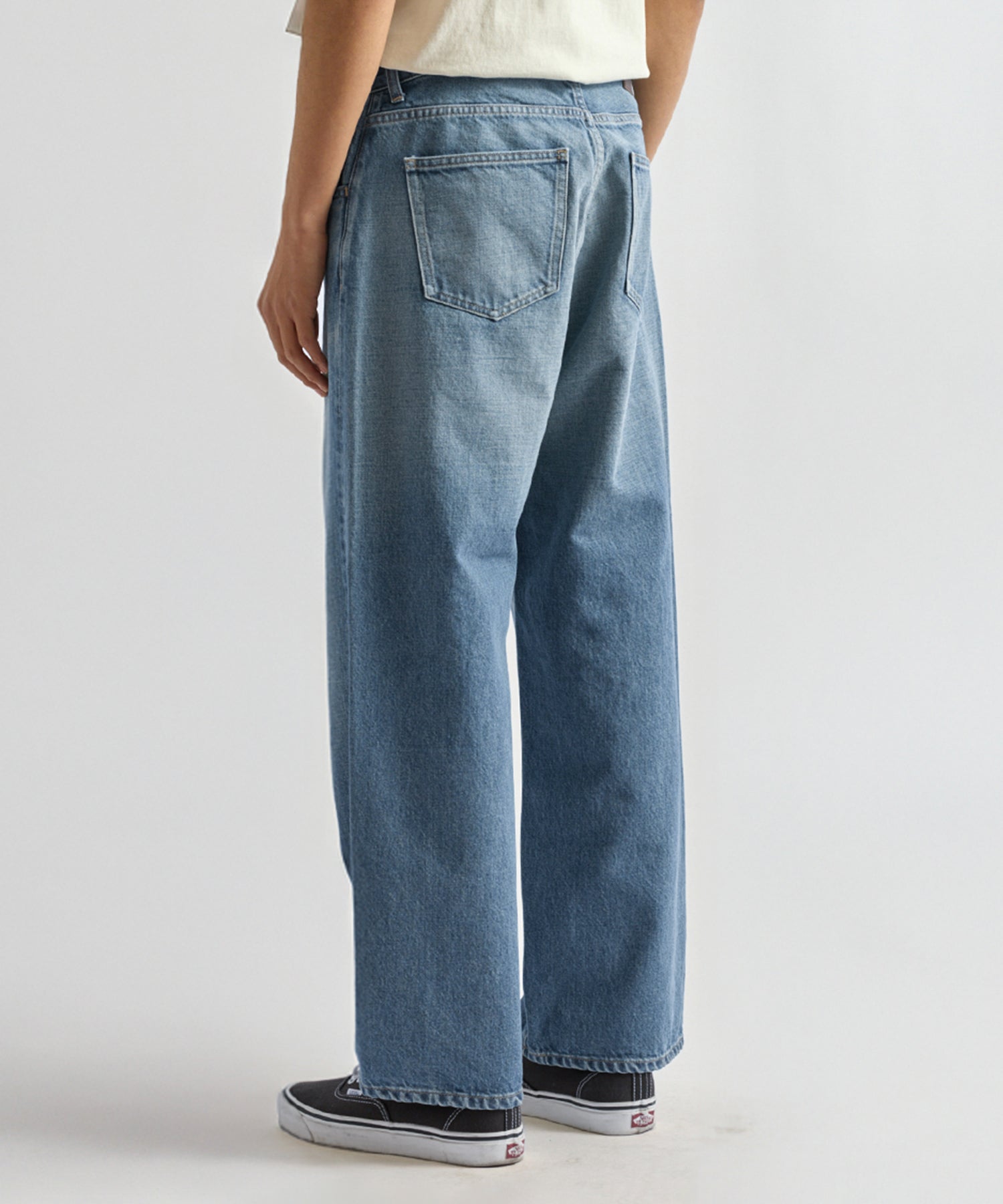 Takeru Relaxed Washed Denim Pant