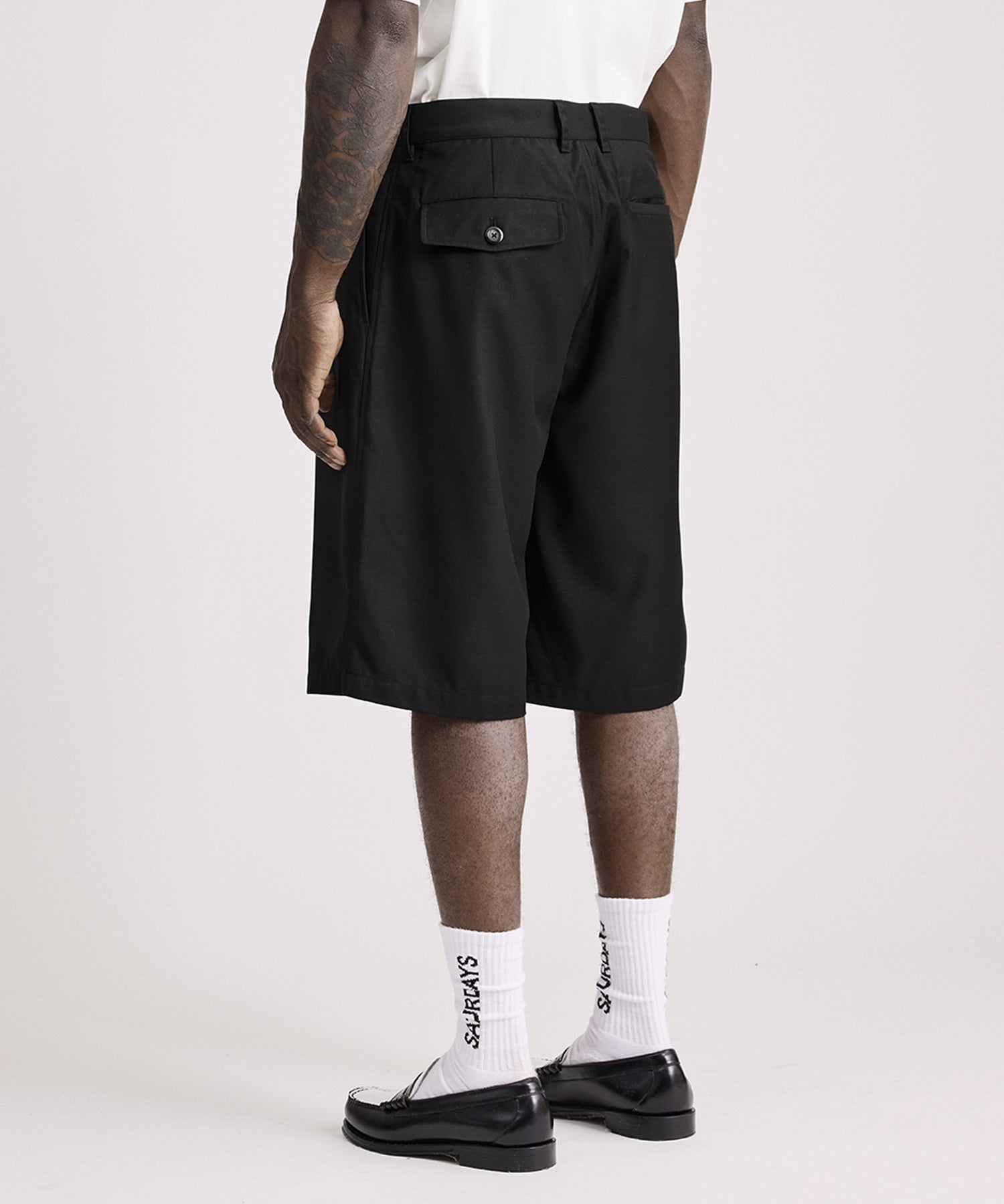 Saturdays NYC Feliz Two Tuck Walk Short in Black